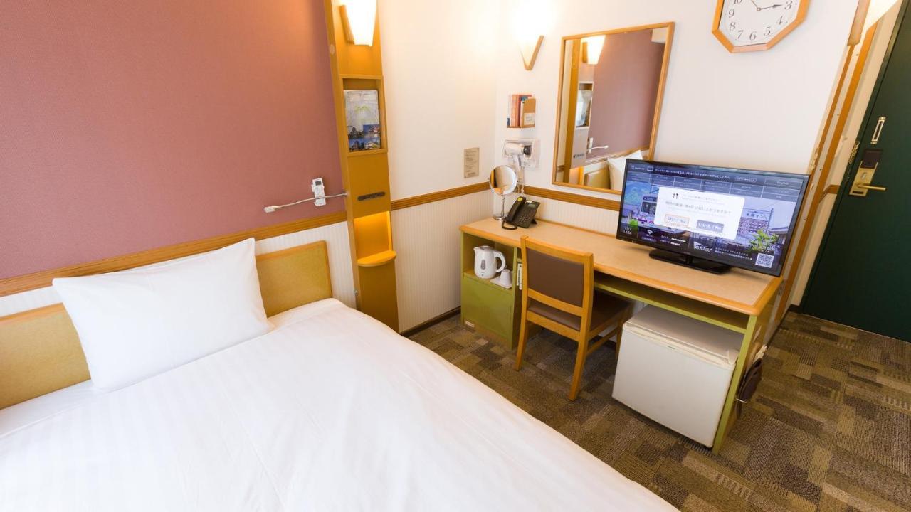 Toyoko Inn Tokyo Yamanote Sen Otsuka Eki Kita Guchi No 2 Exterior photo